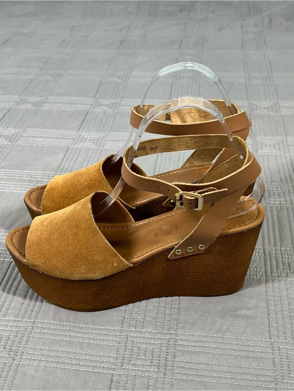 Seychelles Wedge Sandals Shoe Size 8.5 Brown Suede Platform Strappy